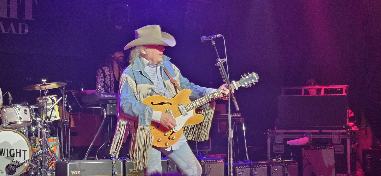 Dwight Yoakam